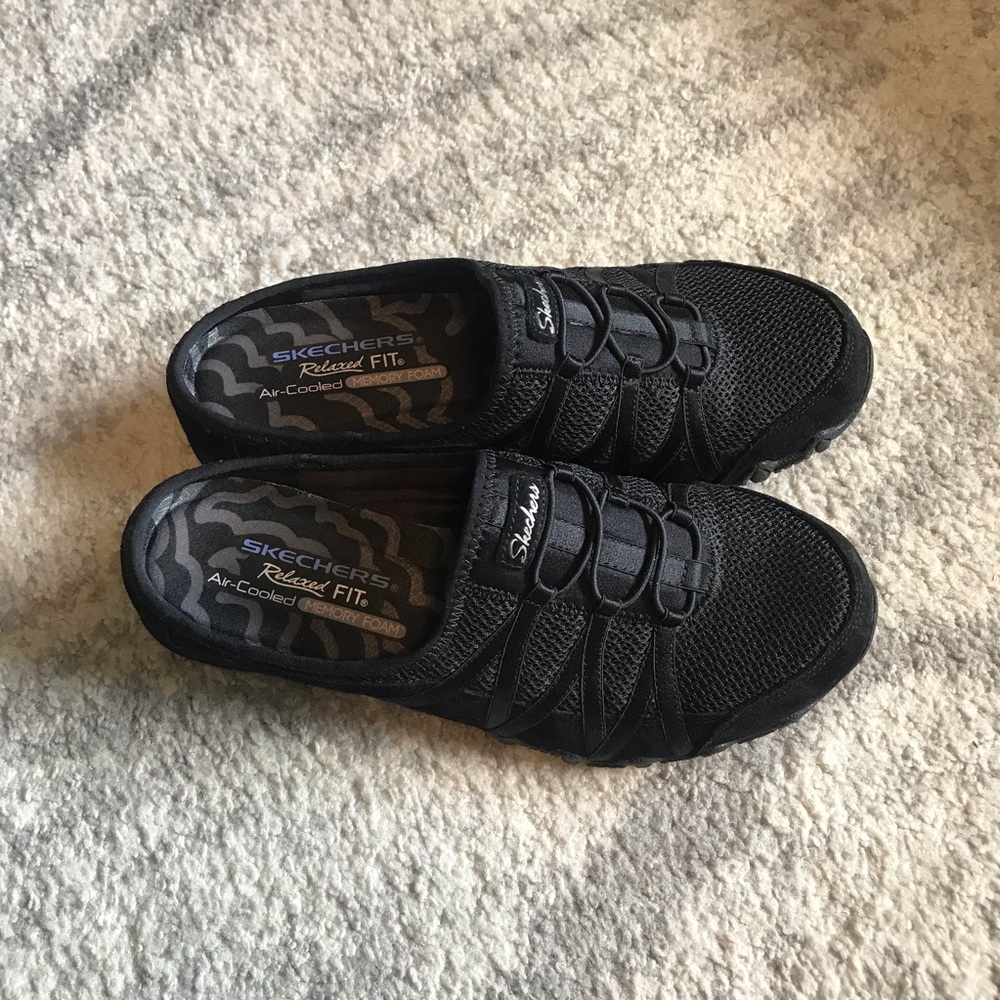 Black Skechers Women’s Fan Club Bikers